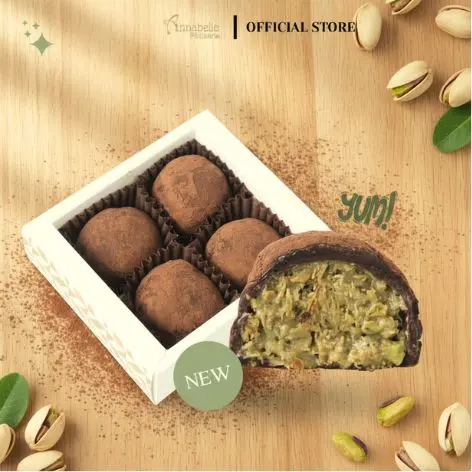 [Annabella][1k units sold in 3 days] 4pcs Dubai Kunafa Cookies in Gift Box | 4cm+- per pc | 1-2 pax | Halal Certified